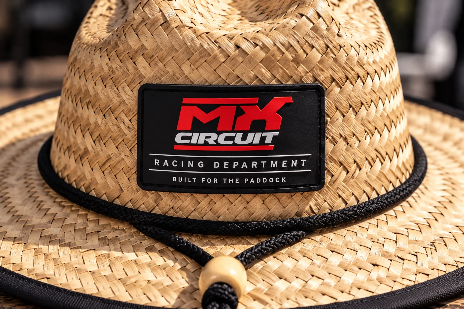 Sombrero de paja motocross paddock